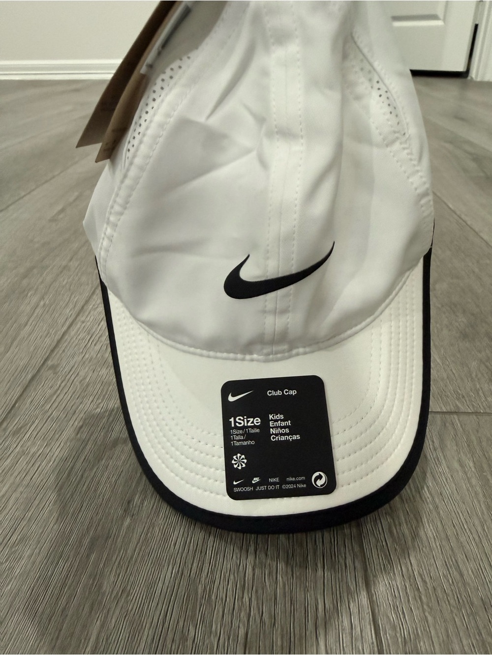 Nike White and Black Dri-FIT Club Cap